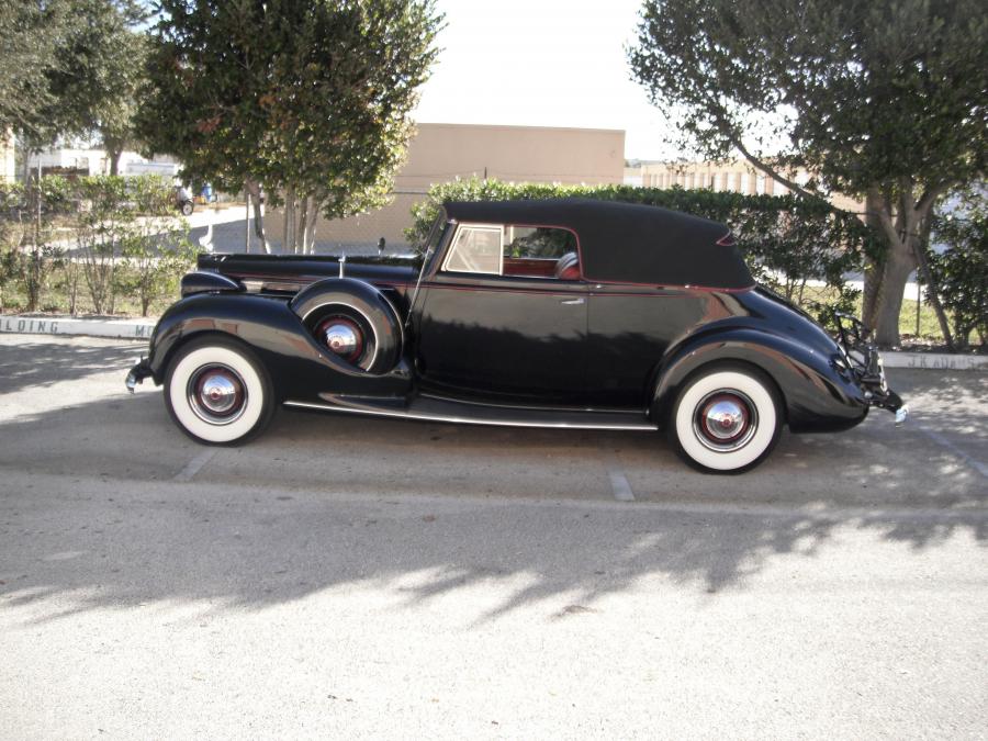  Packard Twelve Convertible Victoria 1938 года  (фото 14 из 18)